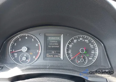 2012 Volkswagen Eos Komfort из США, поврежденный, VIN WVWBW7AH3CV010646